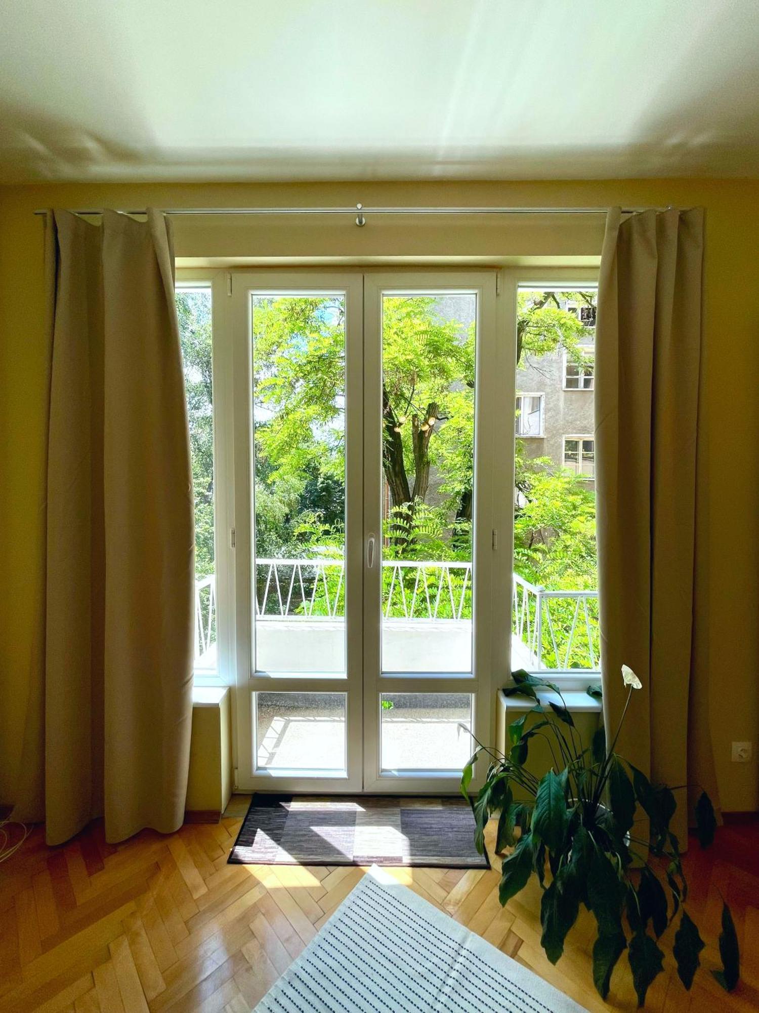 Bohemian Bright & Calm 2Br - Top Center - Private Balcony Sofia Bagian luar foto