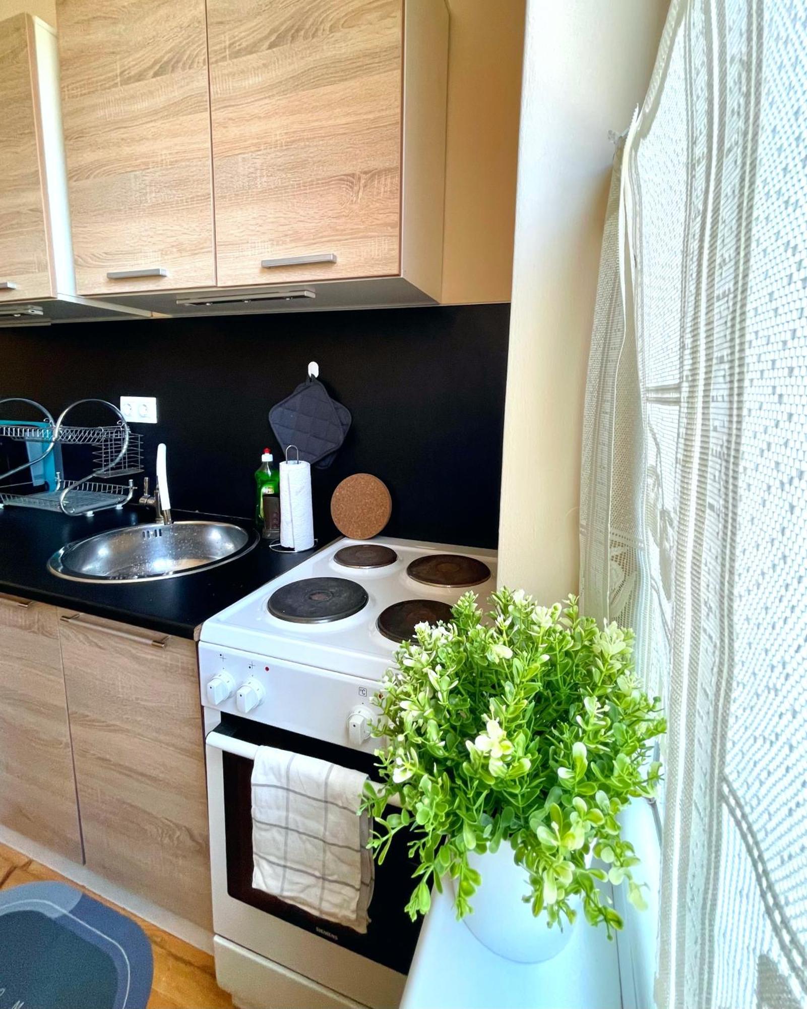 Bohemian Bright & Calm 2Br - Top Center - Private Balcony Sofia Bagian luar foto