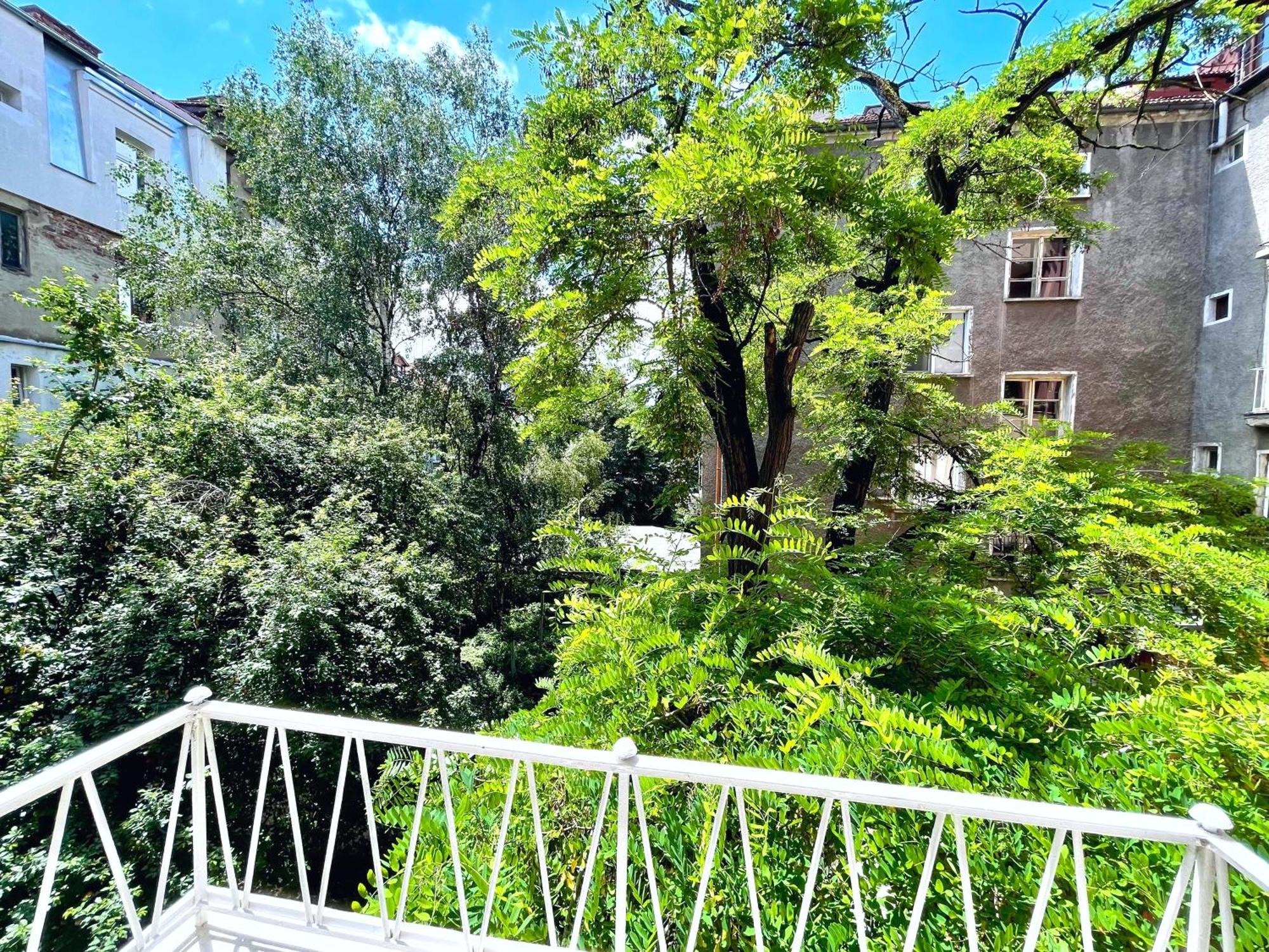Bohemian Bright & Calm 2Br - Top Center - Private Balcony Sofia Bagian luar foto